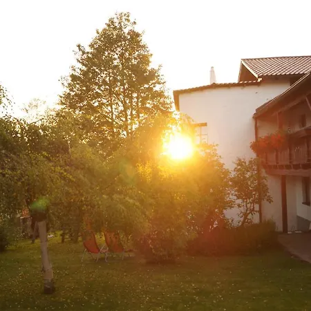 Haus Haidweg - In Im Dreilaendereck De-cz-at Apartment *
